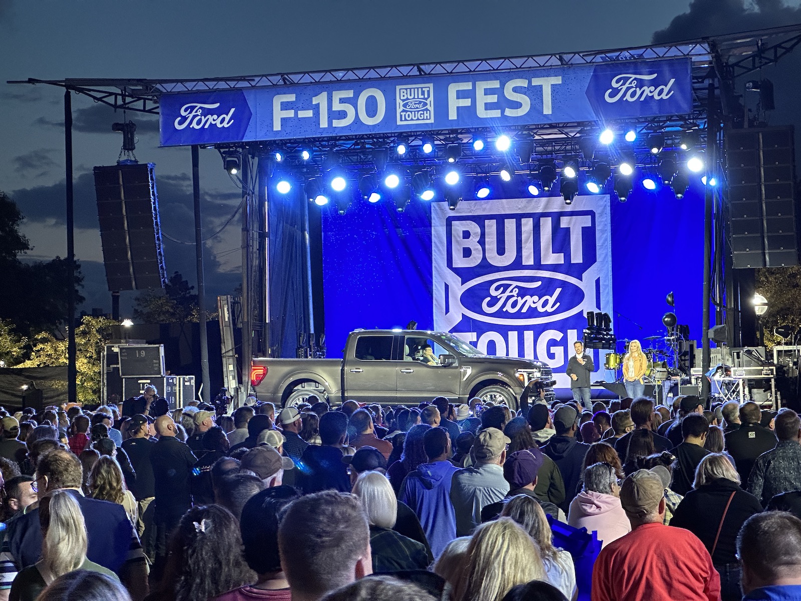 2024 Ford F-150 debut at NAIAS 2023