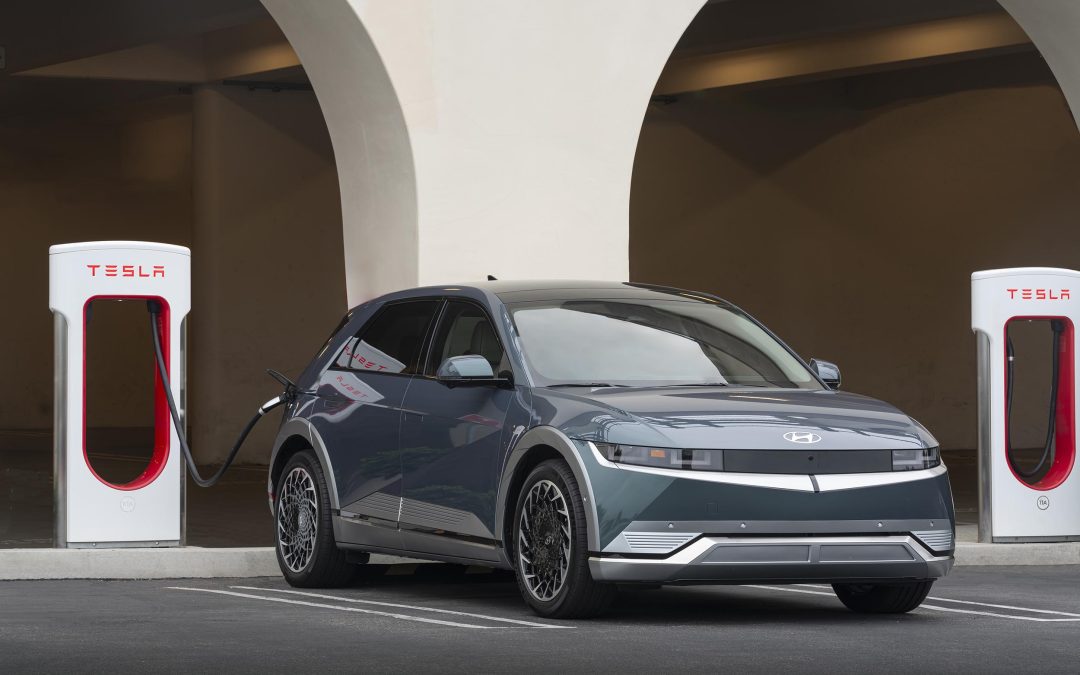 As Hyundai, Genesis and Kia Sign On, Here Are the Automakers Adopting Tesla’s NACS Charging Standard