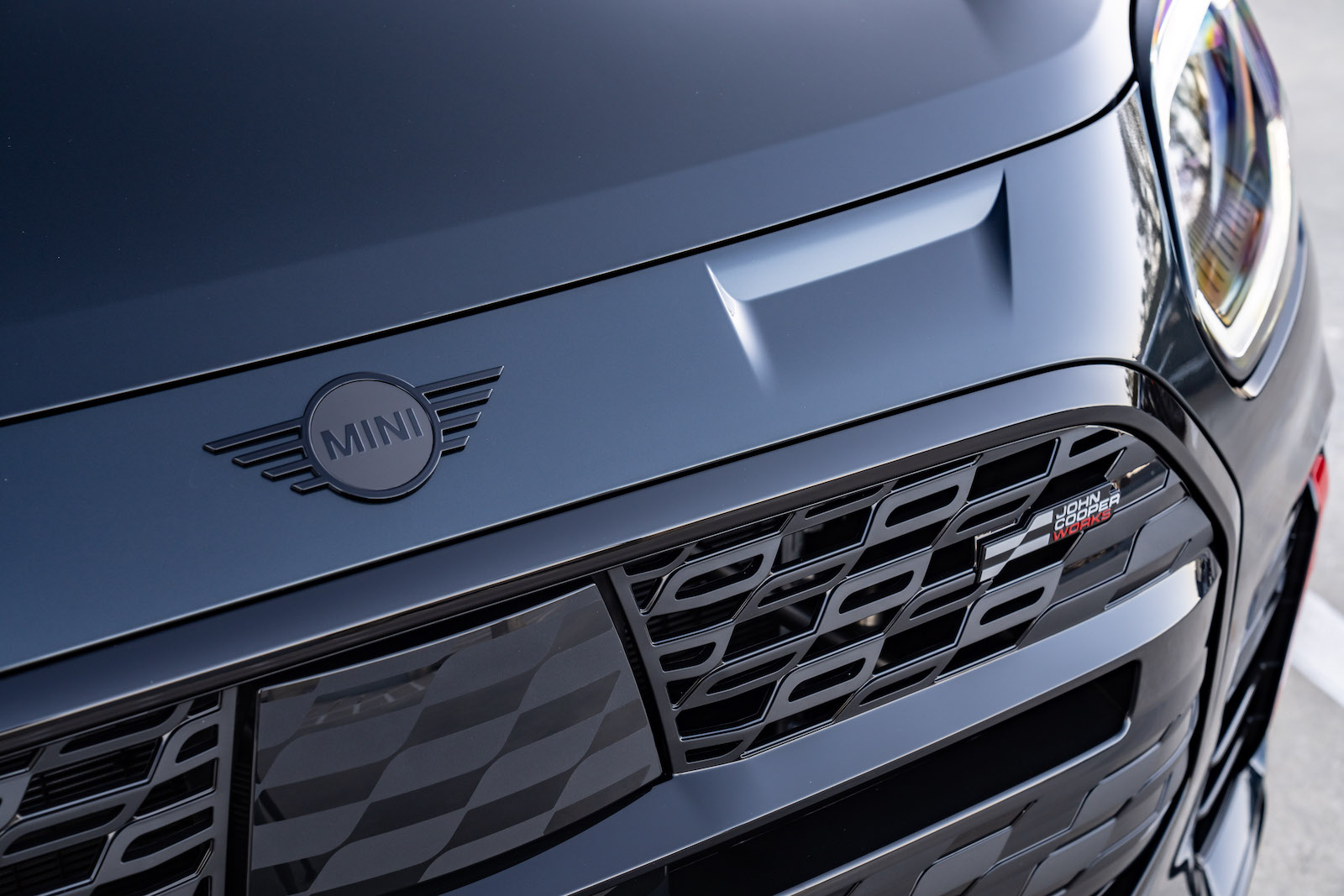 2025 Mini JCW Countryman grille and badges REL