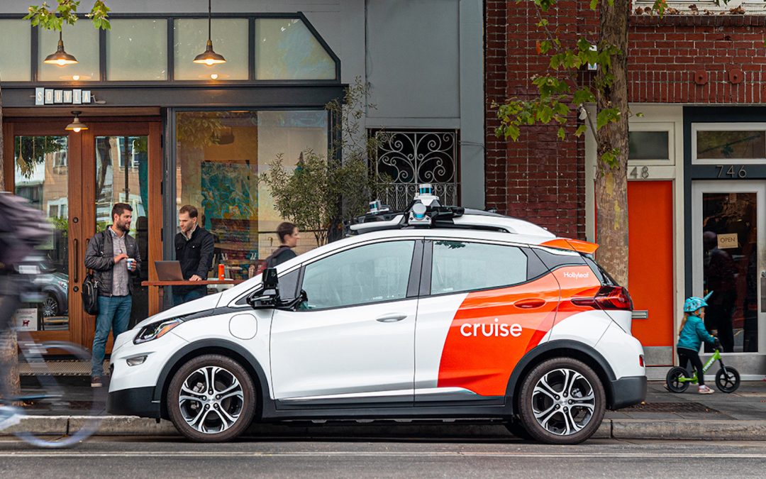 GM Cutting Spending on Cruise Robocab Unit