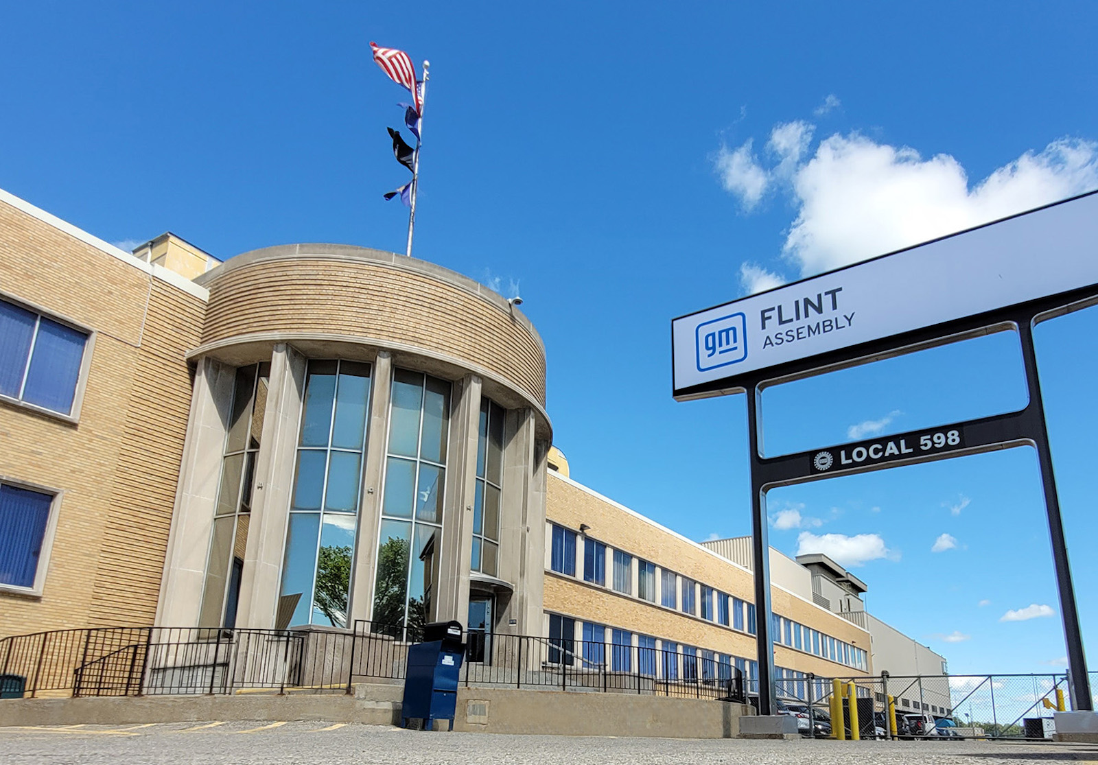 GM Flint Assembly exterior Local 598 signage REL