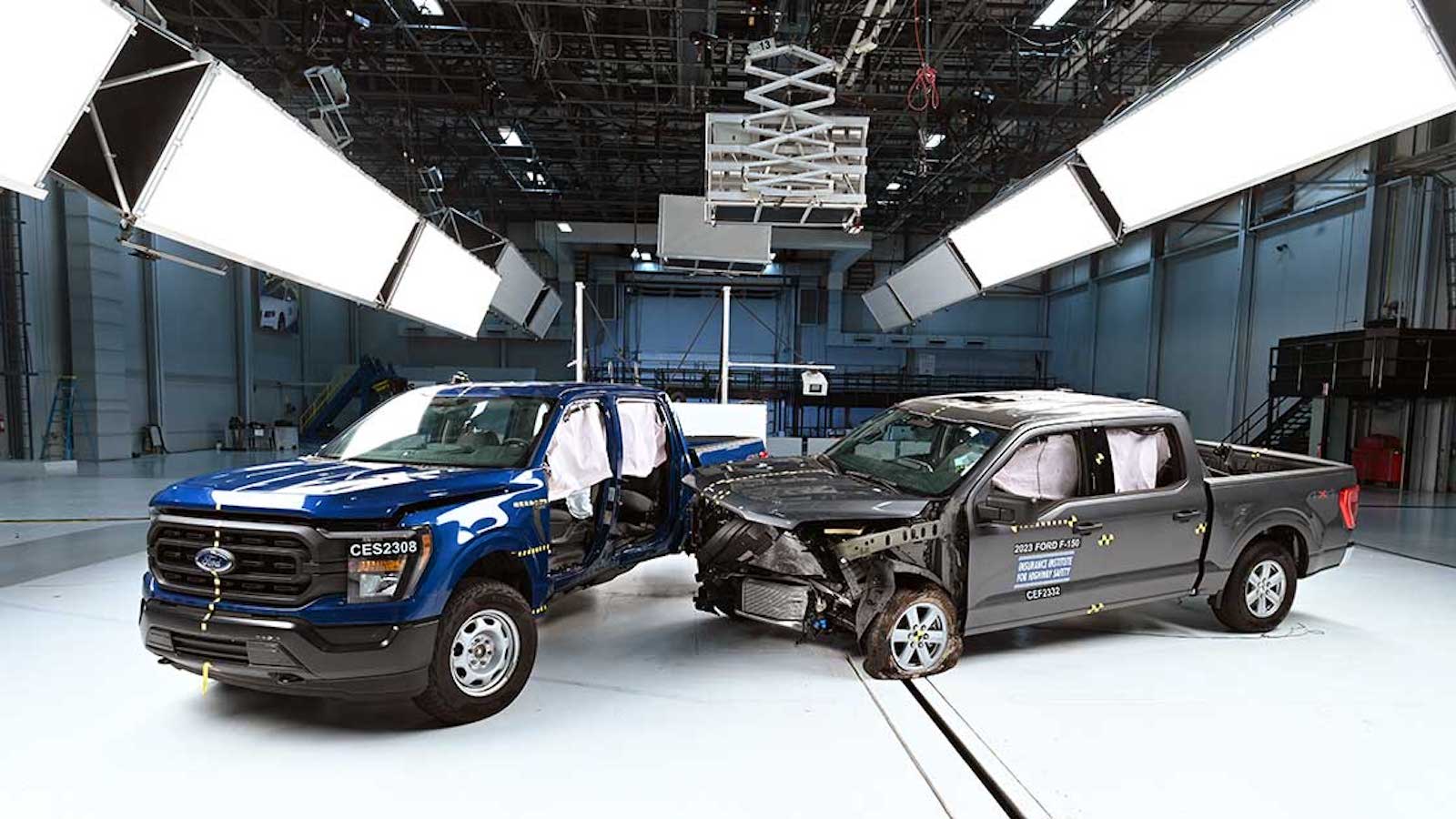 IIHS Large pickup crash REL