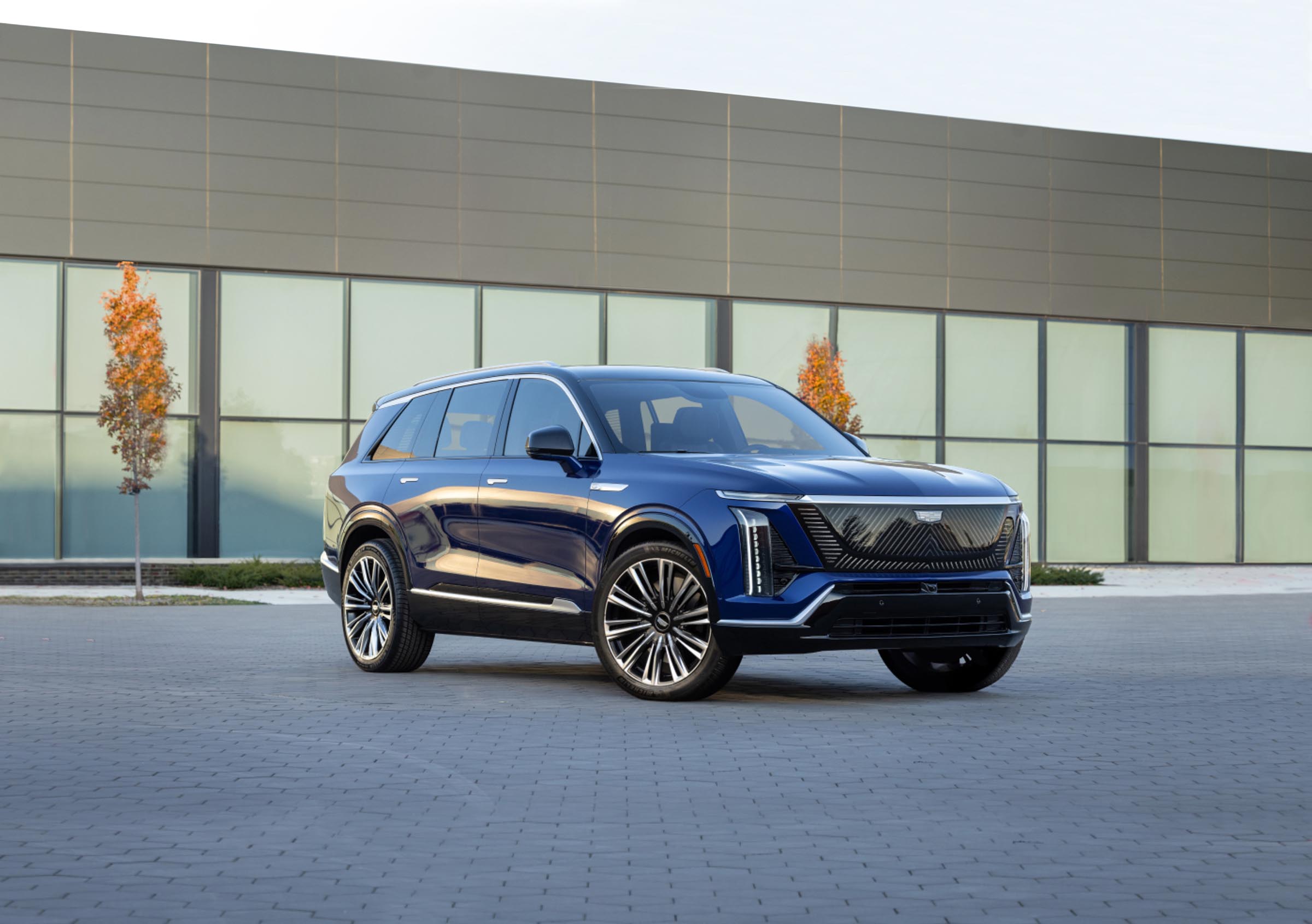Cadillac Vistiq - front 3-4